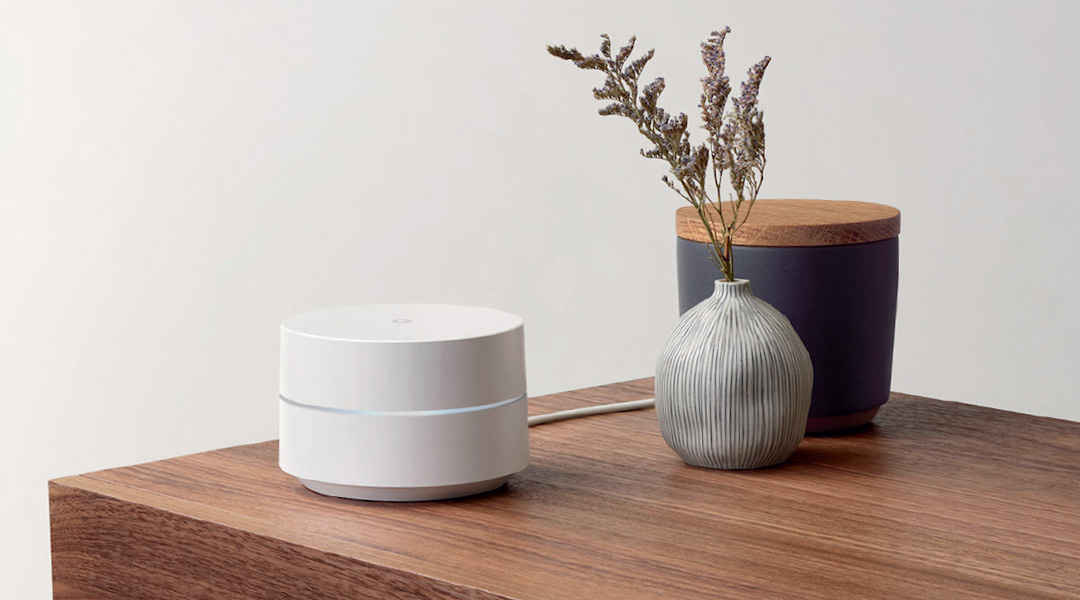 Google Wifi sendet an jedes Ihrer Geräte ein starkes Signal, damit Sie in Ihrem ganzen Zuhause schnelles WLAN genießen können.