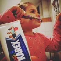 Meine Tochter mag die Kinder Karex Zahnpflege gerne. Und ich bin sehr froh drum denn ohne Fluorid zu putzen ist mir sehr wichtig. Außerdem habe ich jetzt keine Angst mehr, wenn sie was verschluckt. Danke für diesen tollen Test! - Markenjury-Mitglied LivasMom