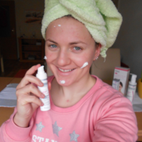 Markenjury-Mitglied Thenewyork freut sich über die Gesichtscreme der PHYSIOGEL® Calming Relief Pflegeserie. 